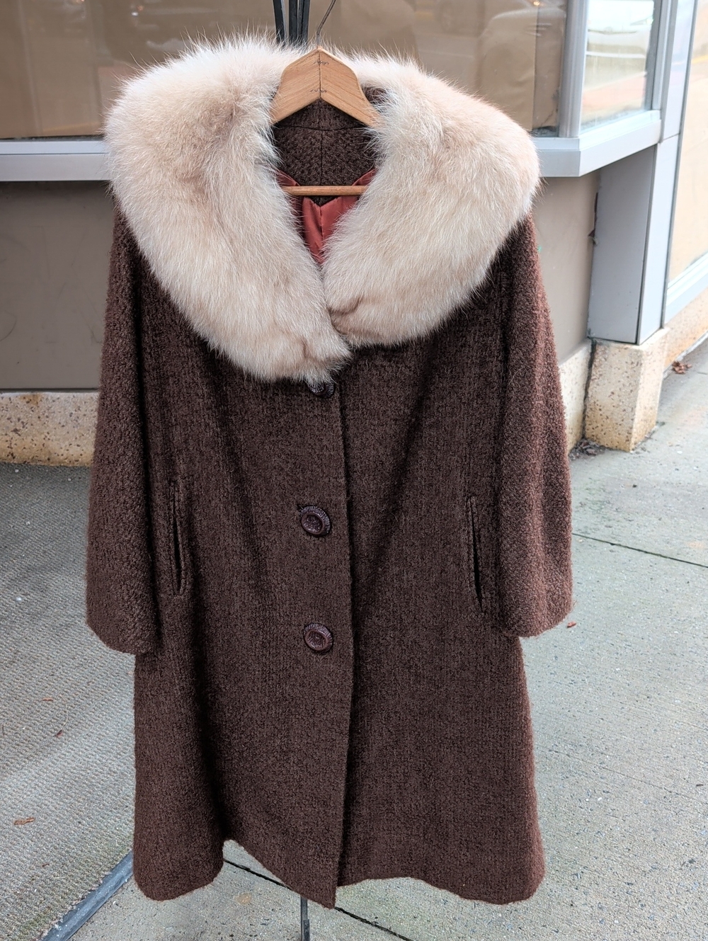 Vintage 50s Brown Wool Coat with Oversized Cream Fox Fur Collar